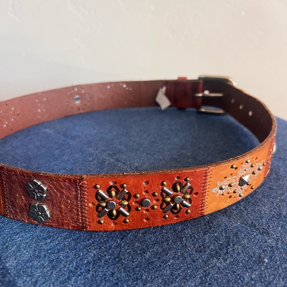 Fossil Leather Belt - Picture 4 of 6